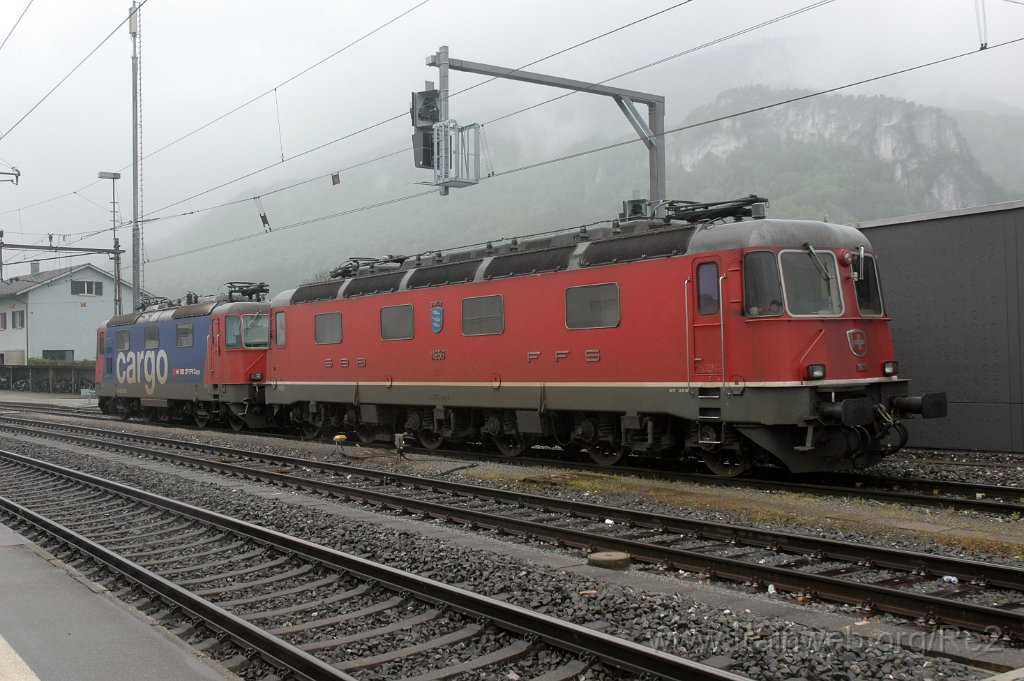 2789-0015-040513.jpg - SBB-CFF Re 6/6 11656 ''Travers'' + SBBC Re 430.356-6 / Oensingen 4.5.2013