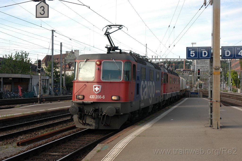 3623-0024-290615.jpg - SBBC Re 430.356-6 + SBB-CFF Re 6/6 11677 ''Neuhausen am Rheinfall'' / Winterthur 29.6.2015