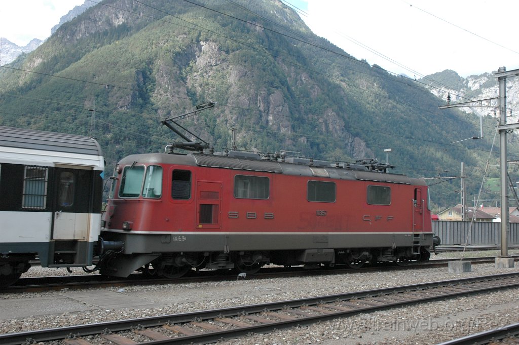 2179-0017-020911.jpg - SBB-CFF Re 4/4''' 11357 / Erstfeld 2.9.2011