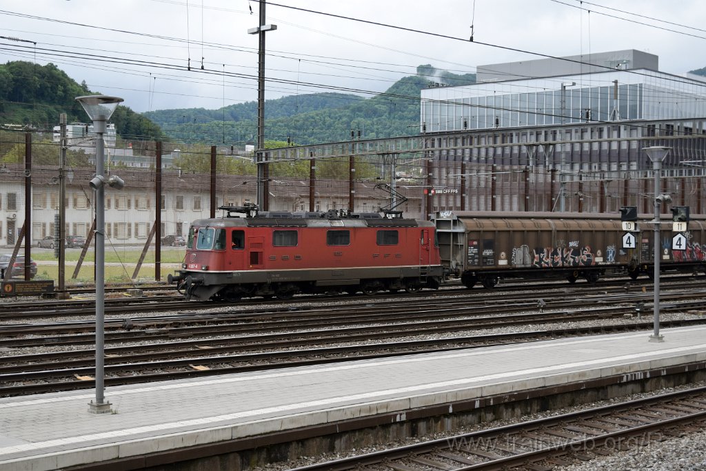 3930-0030-030616.jpg - SBBC Re 4/4''' 11357 (Re 430.357-4)  (Re 91 85 4 430 357-4 CH-SBBC) / Olten 3.6.2016