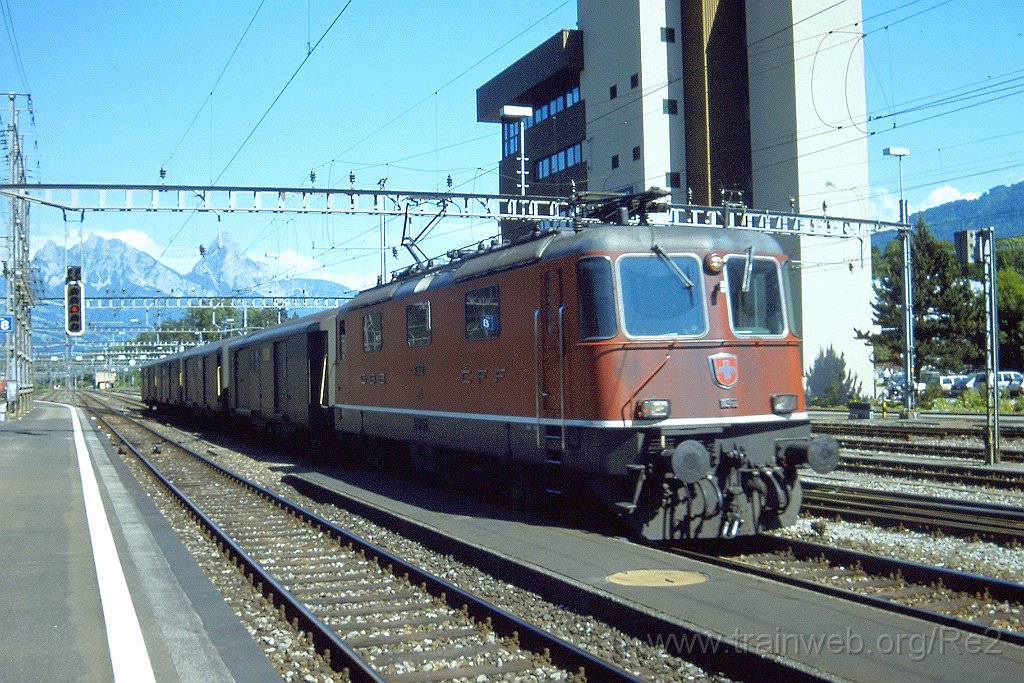 0892-0027.jpg - SBB-CFF Re 4/4''' 11362 / Arth-Goldau 21.6.2001