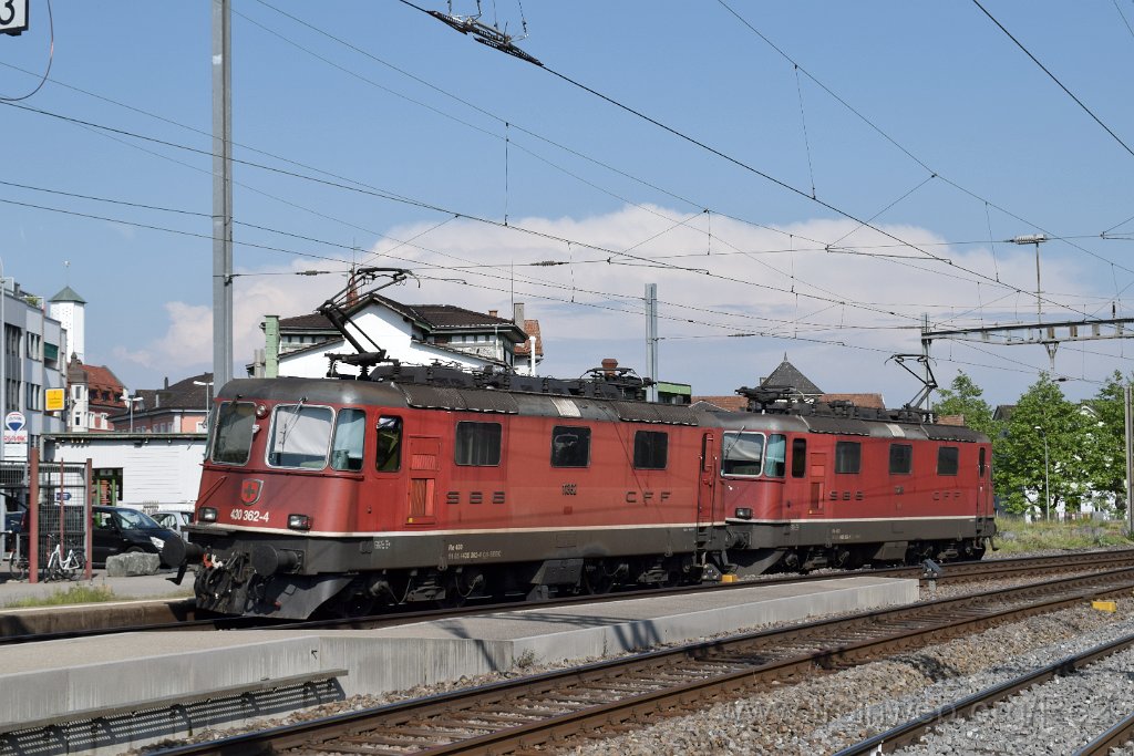 4948-0003-180518.jpg - SBBC Re 4/4'' 11265 (Re 420.265-1)  (Re 91 85 4 420 265-1 CH-SBBC) + SBBC Re 4/4''' 11362 (Re 430.362-4)  (Re 91 85 4 430 362-4 CH-SBBC) / Wil 18.5.2018