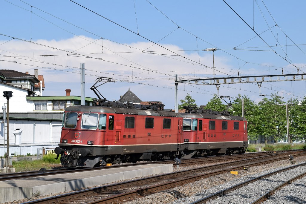 4948-0007-180518.jpg - SBBC Re 4/4'' 11265 (Re 420.265-1)  (Re 91 85 4 420 265-1 CH-SBBC) + SBBC Re 4/4''' 11362 (Re 430.362-4)  (Re 91 85 4 430 362-4 CH-SBBC) / Wil 18.5.2018