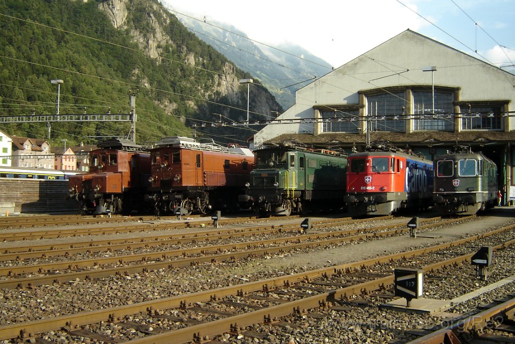 1416-0024-080907.jpg - SBB-CFF Ae 4/7 10905 + SBBC Ae 610.463-2 ''Göschenen'' + SBB-CFF Ce 6/8' 14201 + SBB-CFF Be 4/6 12332 + SBB-CFF Re 4/4''' 11364 / Erstfeld (Dépot) 8.9.2007
