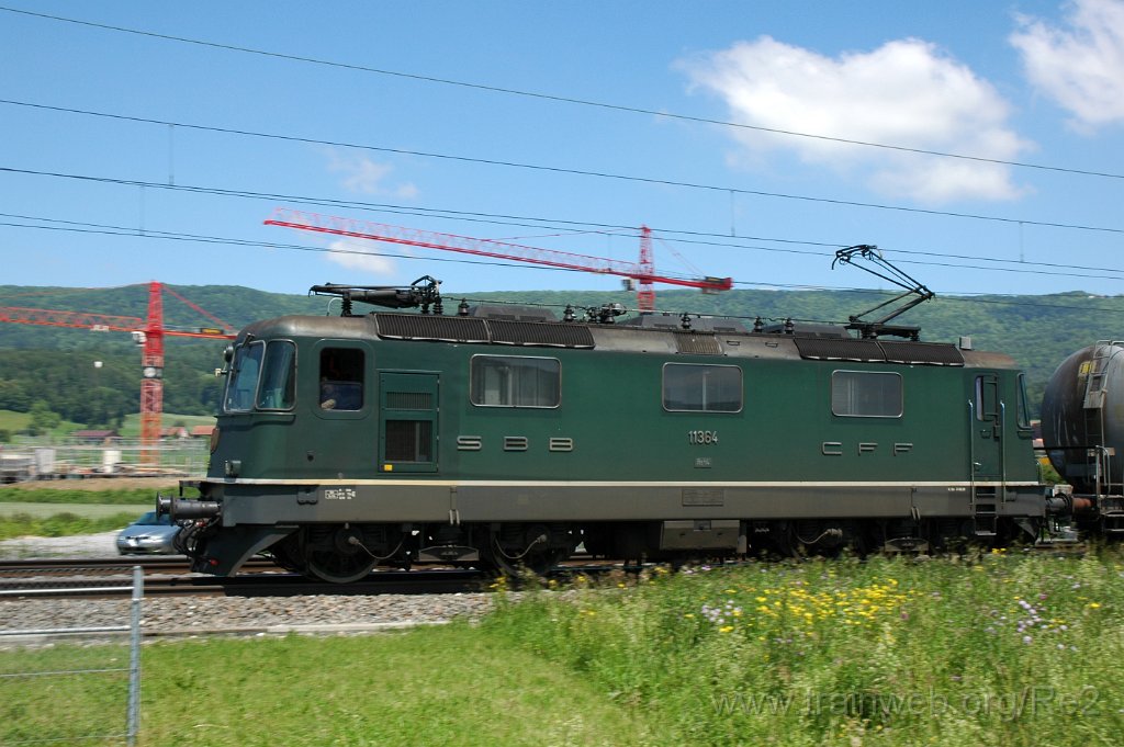 1884-0003-040610.jpg - SBB-CFF Re 4/4''' 11364 / Otelfingen (Büe Würenloserstrasse) 4.6.2010