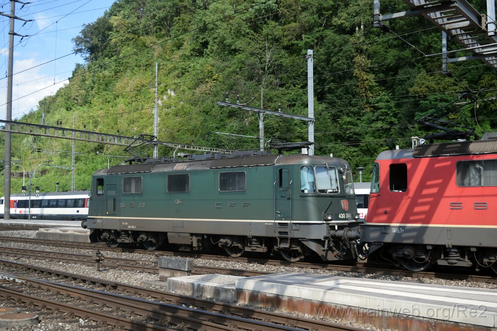 4077-0046-030816.jpg - SBBC Re 4/4''' 11364 (Re 430.364-0)  (Re 91 85 4 430 364-0 CH-SBBC) / Olten 3.8.2016