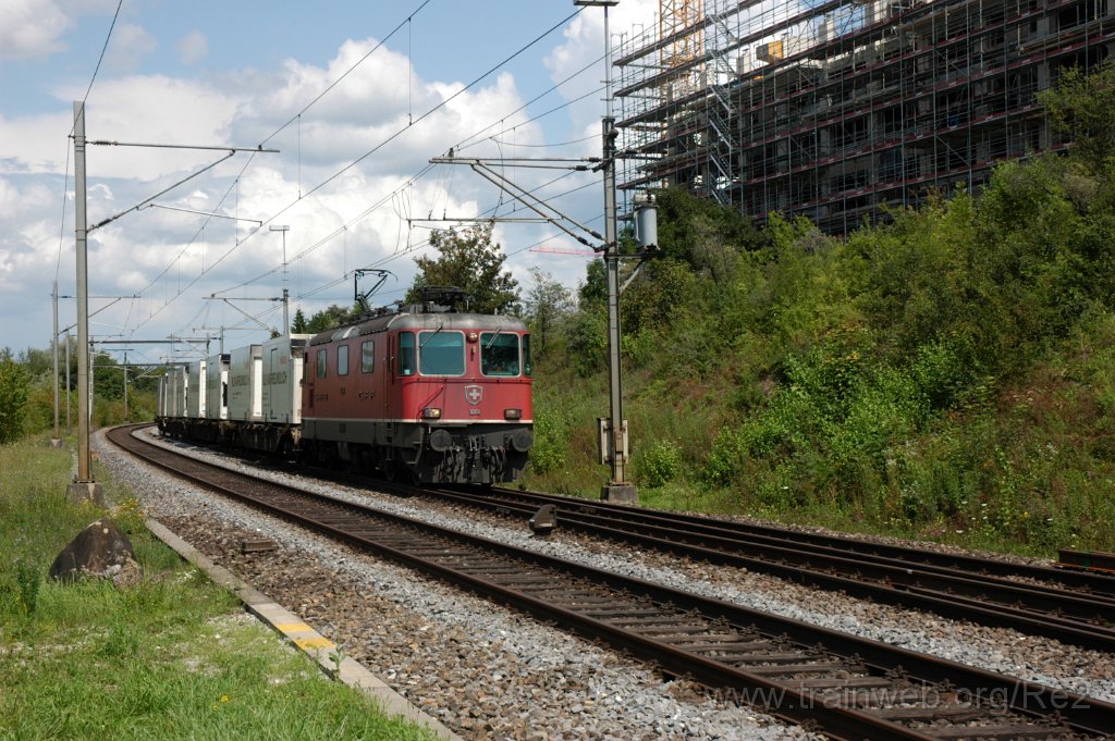 3218-0035-050814.jpg - SBB-CFF Re 4/4''' 11368 / Stettbach 5.8.2014