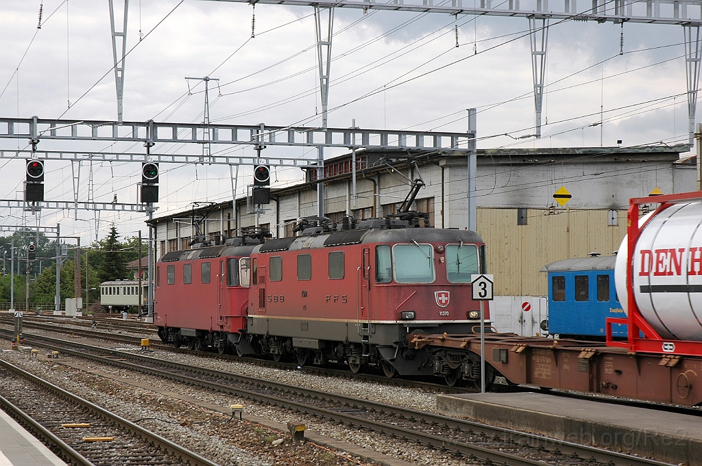 1905-0033-220610.jpg - Crossrail Re 436.115-0 + Re 4/4''' 11370 / Burgdorf 22.6.2010
