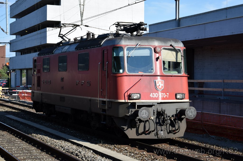 4989-0006-240518.jpg - SBBC Re 4/4''' 11370 (Re 430.370-7)  (Re 91 85 4 430 370-7 CH-SBBC) / Killwangen-Spreitenbach 24.5.2018