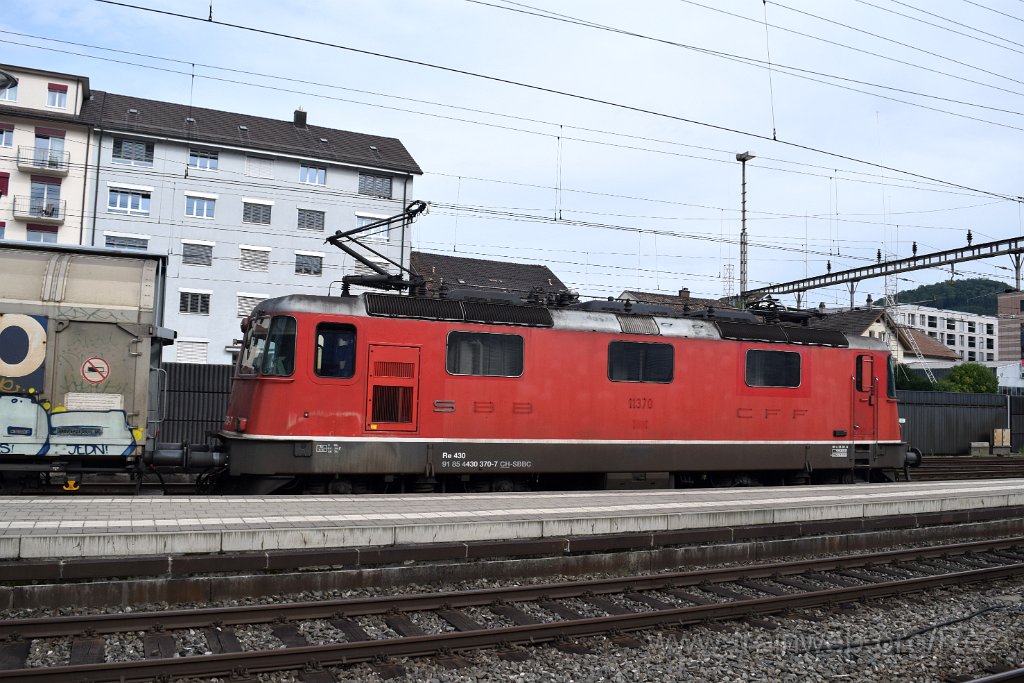 7631-0012-090821.jpg - SBBC Re 4/4''' 11370 (Re 430.370-7)  (Re 91 85 4 430 370-7 CH-SBBC) / Olten 9.8.2021