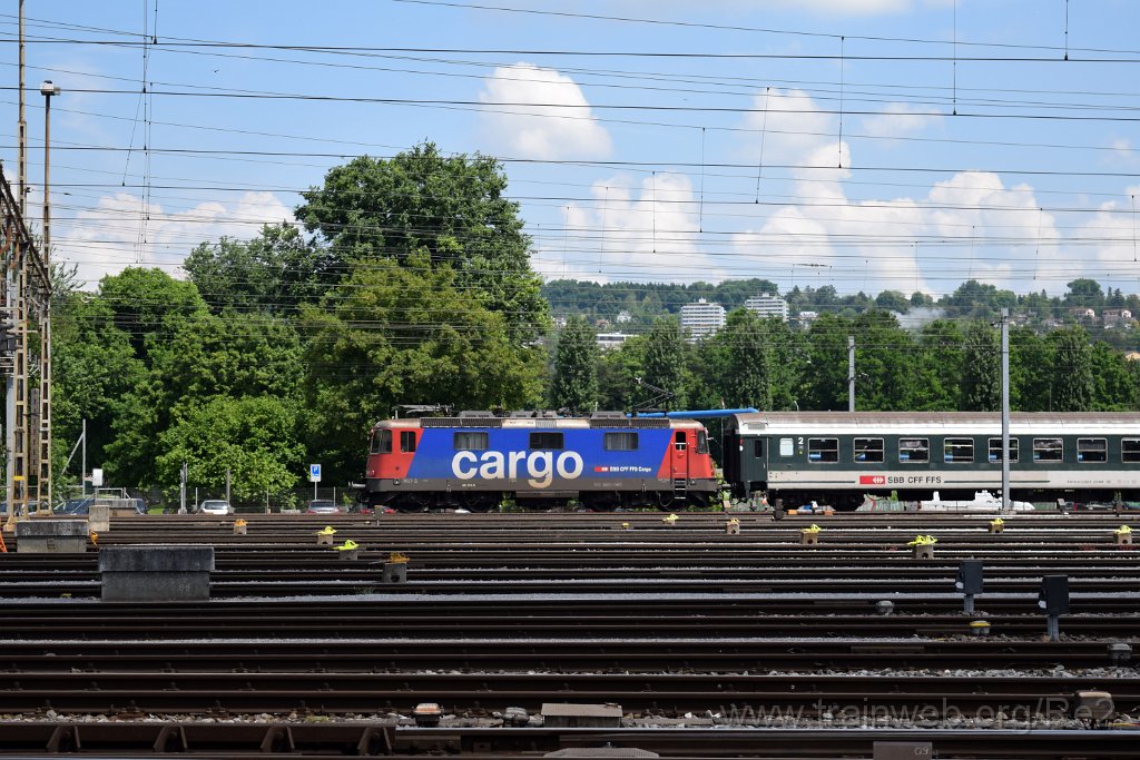 3950-0017-070616.jpg - SBBC Re 421.371-6 (Re 91 85 4 421 371-6 CH-SBBC) / Zürich-Mülligen 7.6.2016