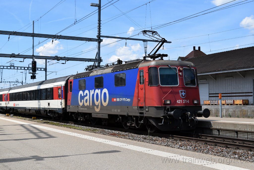4994-0015-250518.jpg - SBBC Re 421.371-6 (Re 91 85 4 421 371-6 CH-SBBC) / Wil 25.5.2018
