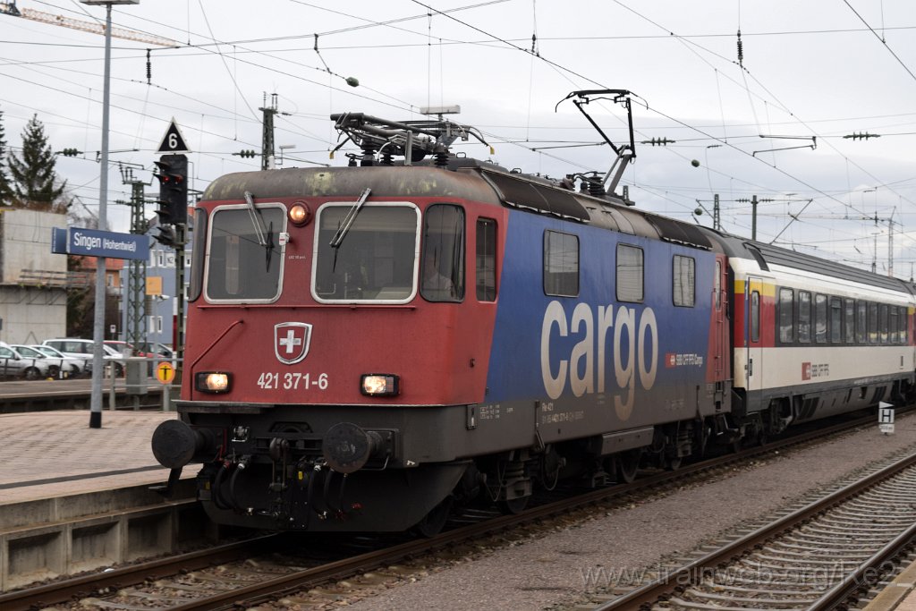 5838-0001-010220.jpg - SBBC Re 421.371-6 (Re 91 85 4 421 371-6 CH-SBBC) / Singen (Htw) 1.2.2020