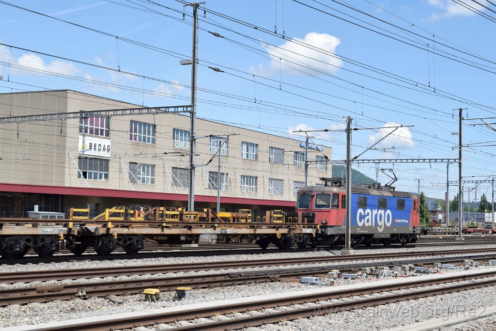 5540-0041-310519.jpg - SBBC Re 421.372-4 (Re 91 85 4 421 372-4 CH-SBBC) / Aarau (Torfeld) 31.5.2019