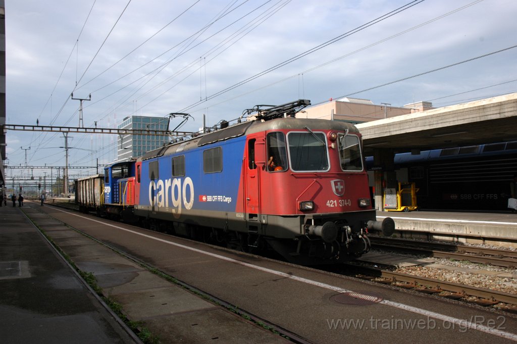 3322-0005-081014.jpg - SBBC Re 421.374-0 (Re 91 85 4 421 374-0 CH-SBBC) + SBBC Tm 232.140-4 / Zürich-Altstetten 8.10.2014