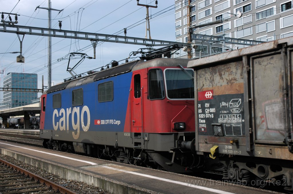 3322-0049-081014.jpg - SBBC Re 421.374-0 (Re 91 85 4 421 374-0 CH-SBBC) / Zürich-Altstetten 8.10.2014