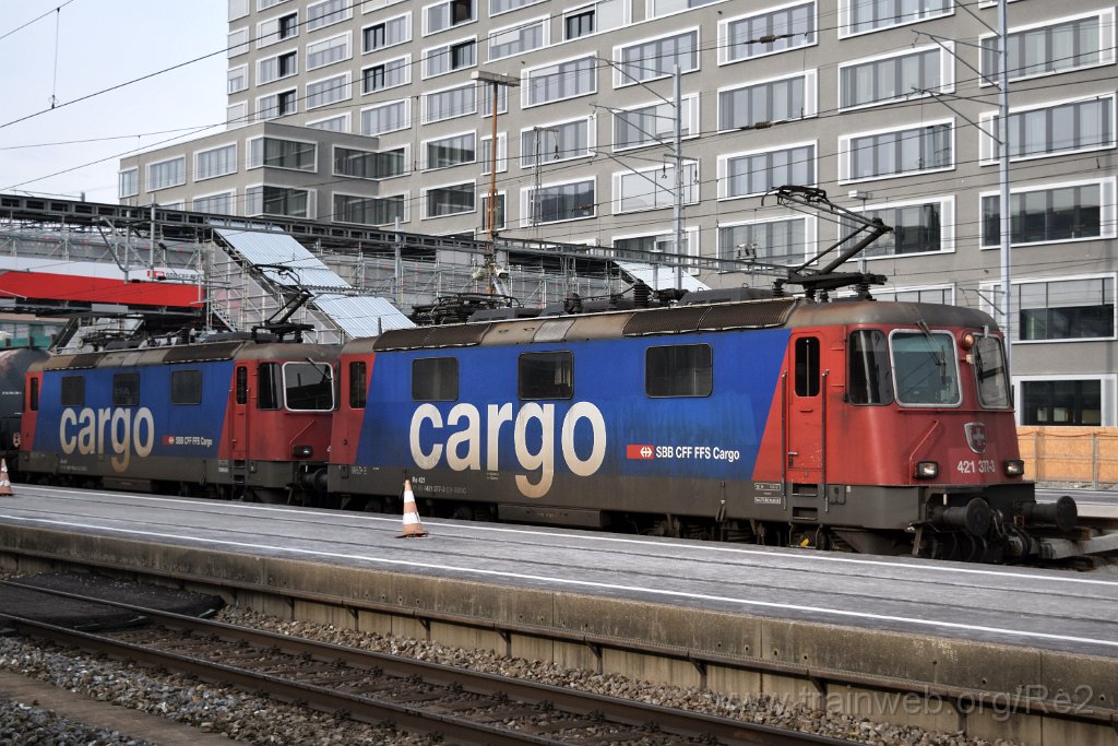 5282-0047-230119.jpg - SBBC Re 421.377-3 (Re 91 85 4 421 377-3 CH-SBBC) + SBBC Re 421.376-5 (Re 91 85 4 421 376-5 CH-SBBC) / Zürich-Altstetten 23.1.2019