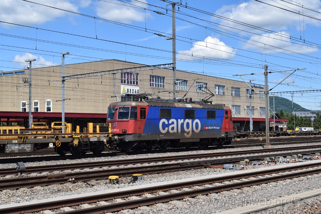 5546-0045-310519.jpg - SBBC Re 421.377-3 (Re 91 85 4 421 377-3 CH-SBBC) / Aarau (Torfeld) 31.5.2019