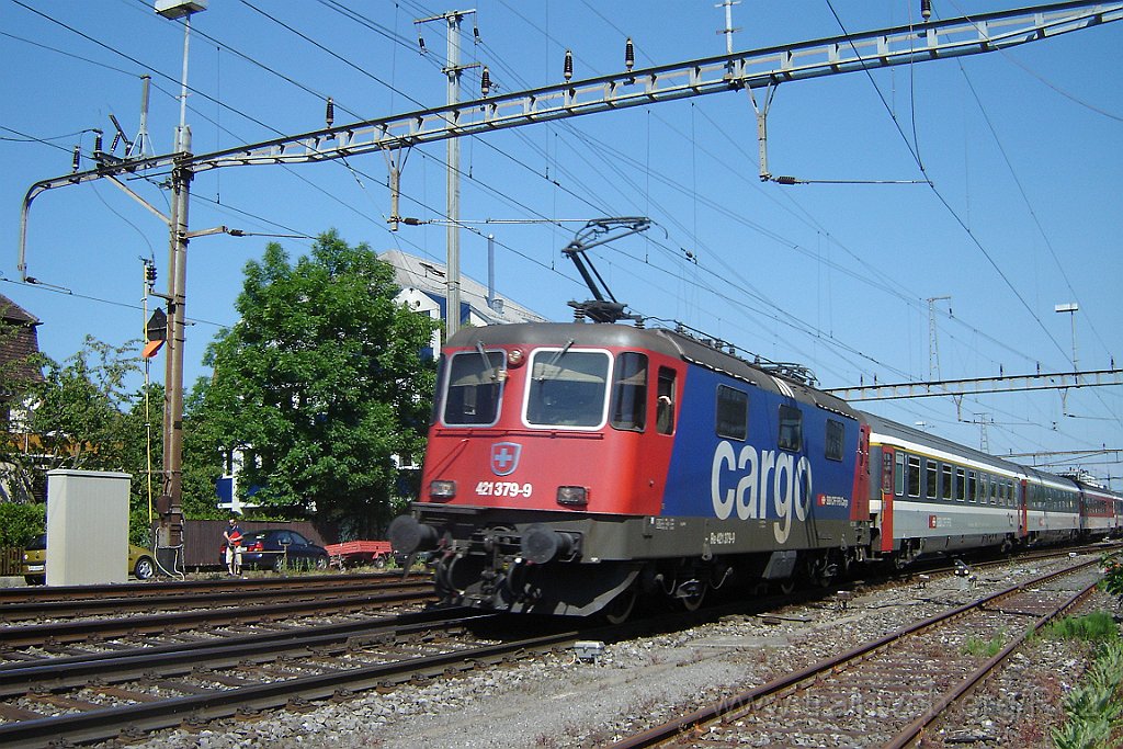 1057-0030-030605.jpg - SBBC Re 421.379-9 / Wallisellen 3.6.2005