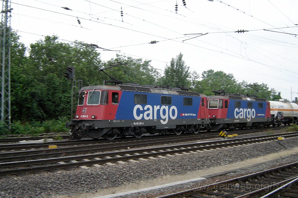 1510-0002-070608.jpg - SBBC Re 421.381-5 + SBBC Re 421.388-0 / Mannheim Hbf 7.6.2008