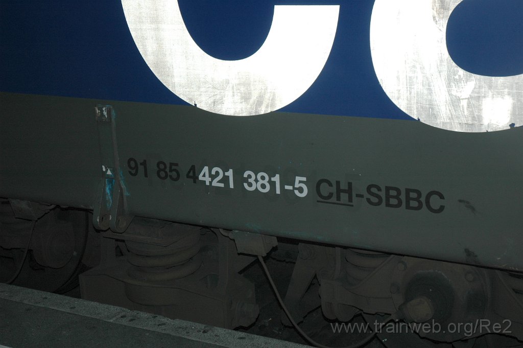 1989-0013-280910.jpg - SBBC Re 421.381-5 (Re 91 85 4 421 381-5 CH-SBBC) / Zürich HB 28.9.2010