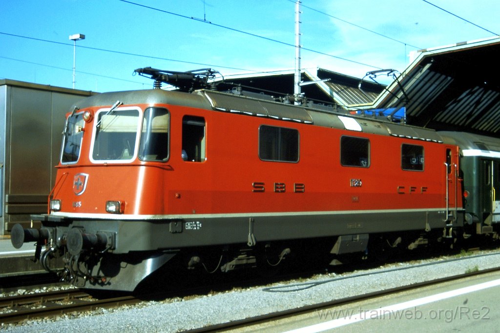 0895-0028.jpg - SBB-CFF Re 4/4'' 11385 / Zürich HB 23.7.2001