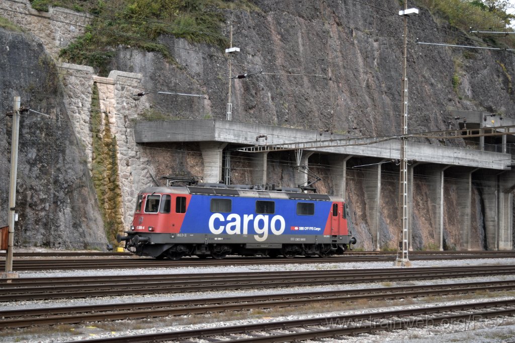 3711-0048-221015.jpg - SBBC Re 421.386-4 (Re 91 85 4 421 386-4 CH-SBBC) / Ziegelbrücke 22.10.2015