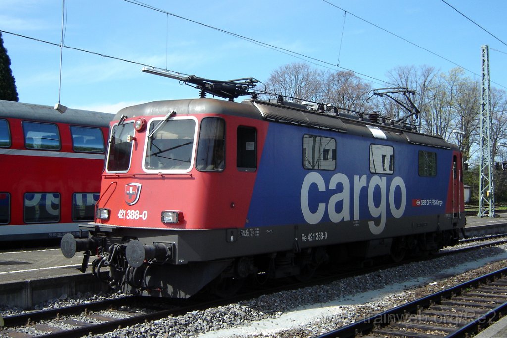 1468-0038-200408.jpg - SBBC Re 421.388-0 / Lindau Hbf 20.4.2008