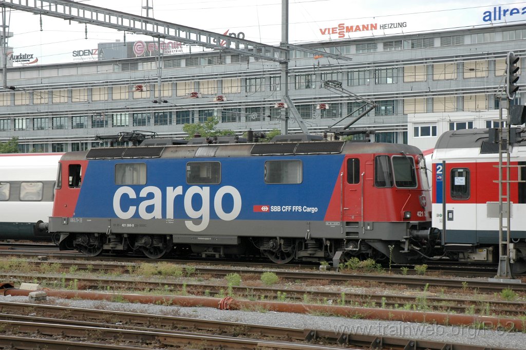2133-0037-100611.jpg - SBBC Re 421.388-0 (Re 91 85 4 421 388-0 CH-SBBC) / Zürich HB 10.6.2011