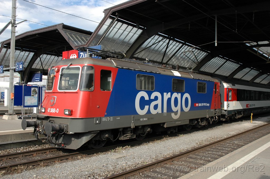 2134-0027-100611.jpg - SBBC Re 421.388-0 (Re 91 85 4 421 388-0 CH-SBBC) / Zürich HB 10.6.2011