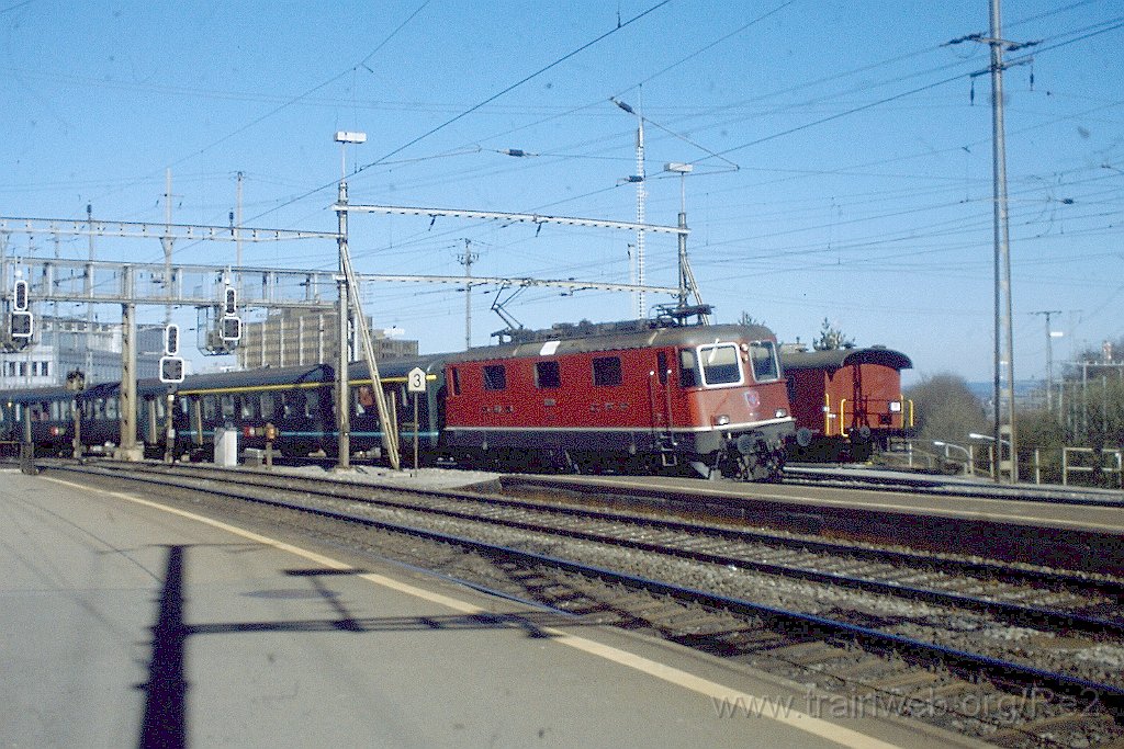 0711-0001.jpg - SBB-CFF Re 4/4'' 11389 / Zürich-Oerlikon 29.3.1998