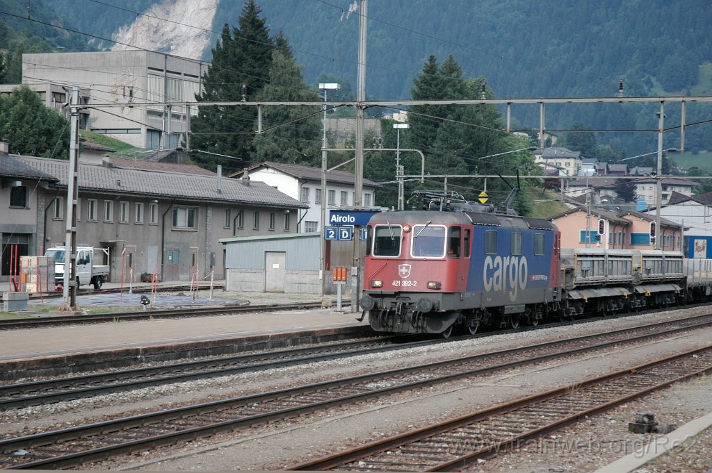 2521-0008-270712.jpg - SBBC Re 421.392-2 (Re 91 85 4 421 392-2 CH-SBBC) / Airolo 27.7.2012