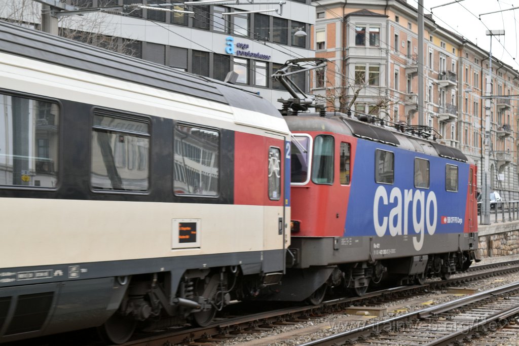 4868-0048-120318.jpg - SBBC Re 421.392-2 (Re 91 85 4 421 392-2 CH-SBBC) / St.Gallen HB 12.3.2018