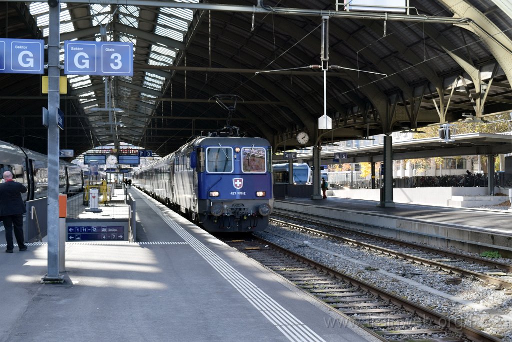 7190-0028-271020.jpg - SBBC Re 421.392-2 ''Zürich-München 2021'' (Re 91 85 4 421 392-2 CH-SBBC) / St.Gallen HB 27.10.2020
