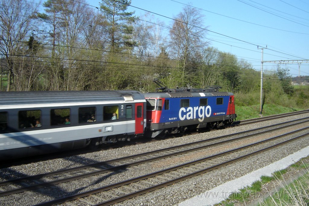 1035-0013-220405.jpg - SBBC Re 421.397-1 / Effretikon (Hürlistein) 22.4.2005