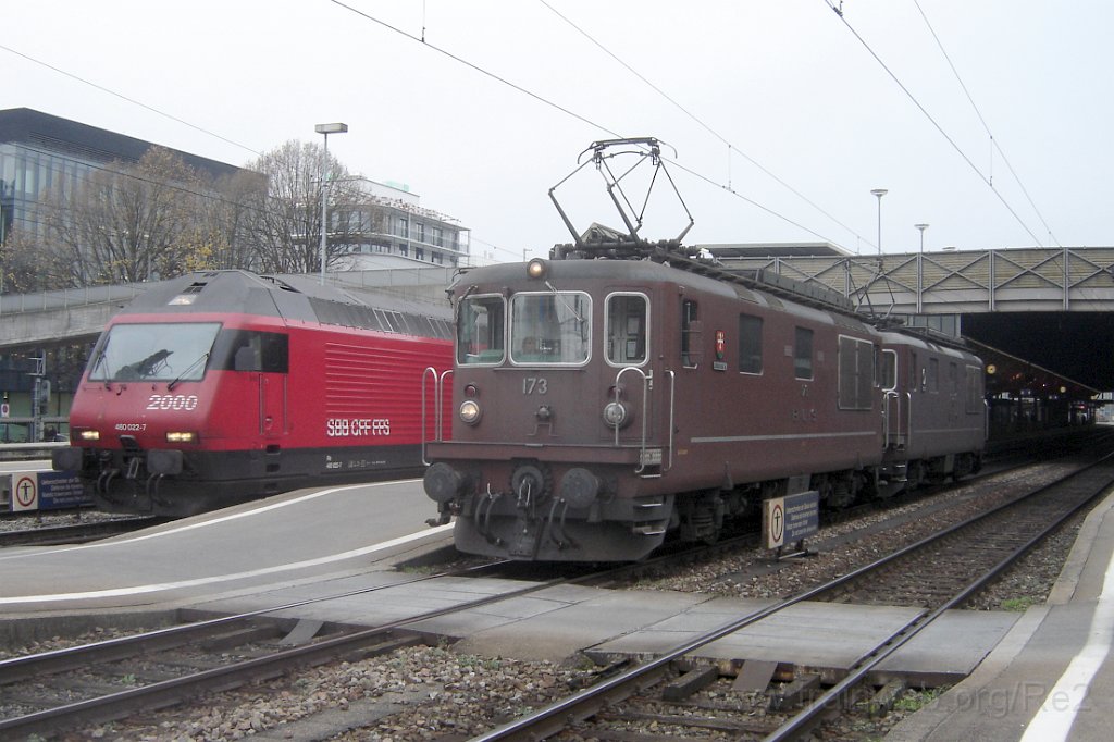 1128-0033-081105.jpg - BLS Re 4/4 173 "Lötschental" + Re 4/4 166 "Aeschi" + SBB-CFF Re 460.022-7 "Sihl" / Winterthur 8.11.2005