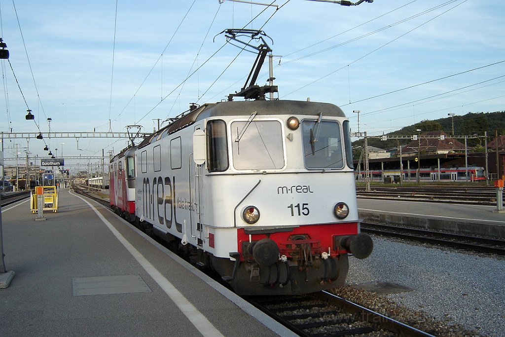 1213-0021-230806.jpg - RM Re 436.115-0 "M-Real" + Re 436.112-7 "Bern" / Solothurn 23.8.2006