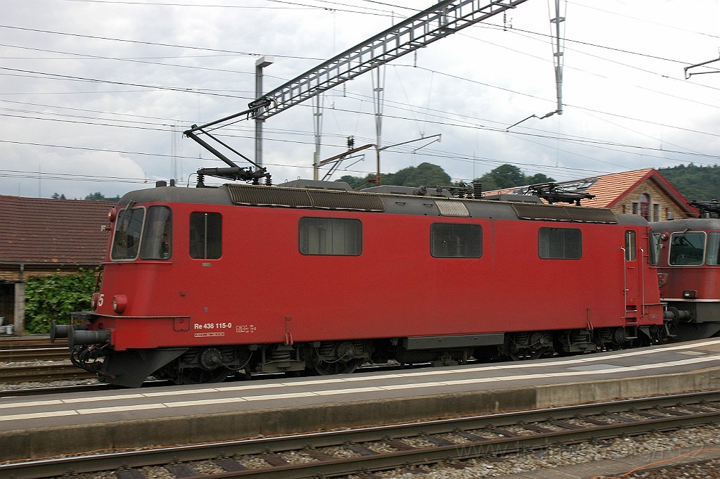1905-0029-220610.jpg - Crossrail Re 436.115-0 / Burgdorf 22.6.2010