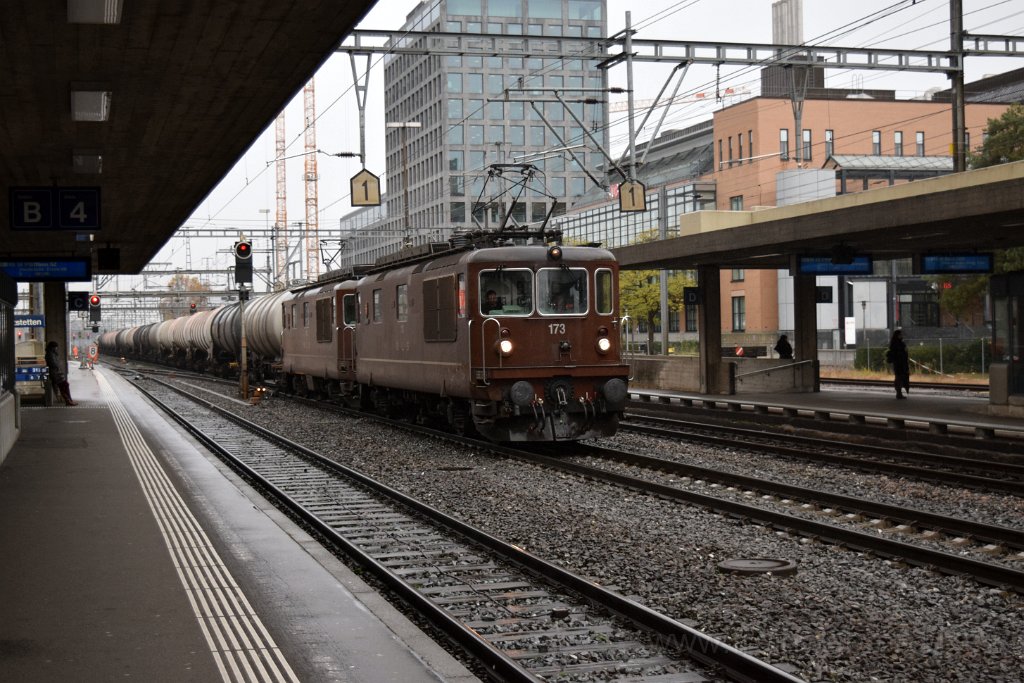 4236-0008-071116.jpg - BLS Re 4/4 173 "Lötschental" + Re 4/4 190 "Raron" / Zürich-Altstetten 7.11.2016