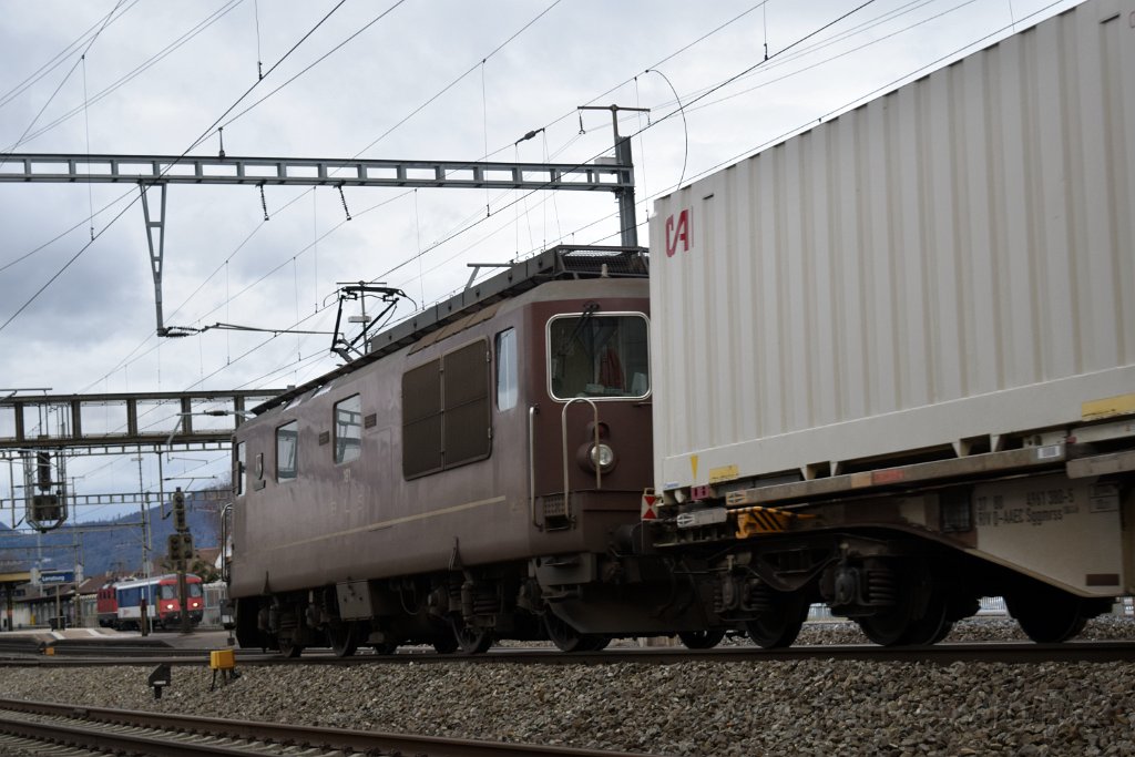 4812-0001-050118.jpg - BLS Re 4/4 194 (Re 425.194-8)  "Thun" / Lenzburg 5.1.2018