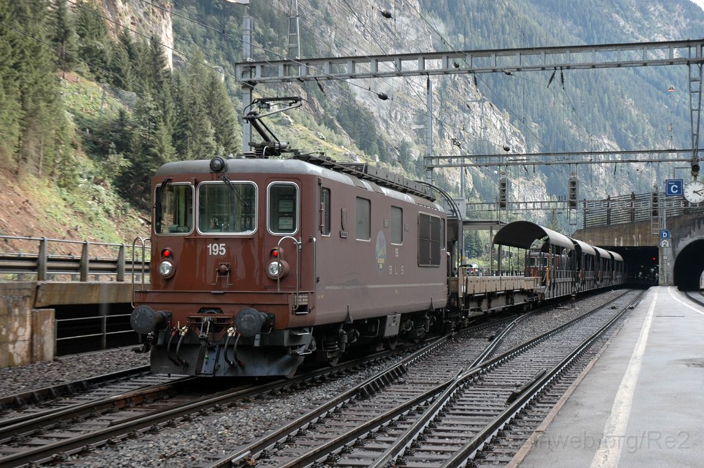 2946-0007-080913.jpg - BLS Re 4/4 195 "Unterseen" / Goppenstein 8.9.2013