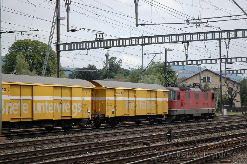 1940-0008-220710.jpg - SBB-CFF Re 4/4'' 11242 / Aarau 22.7.2010