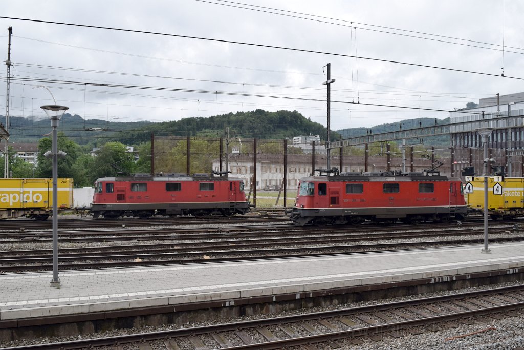 3926-0026-030616.jpg - Re 4/4" 11264 + Re 4/4''' 11351 (Re 430.351-7) / Olten 3.6.2016