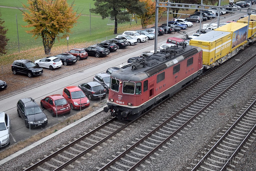 4237-0046-081116.jpg - SBBC Re 4/4'' 11280 (Re 420.280-0)  (Re 91 85 4 420 280-0 CH-SBBC) / Zürich-Mülligen (Hermetschloobrücke) 8.11.2016
