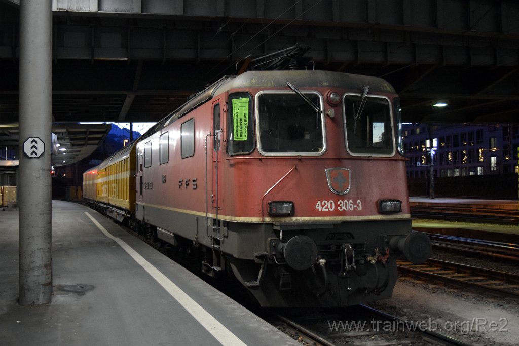 8914-0031-030124.jpg - SBBC Re 4/4'' 11306 (Re 420.306-3)  (Re 91 85 4 420 306-3 CH-SBBC) / Chur 3.1.2024