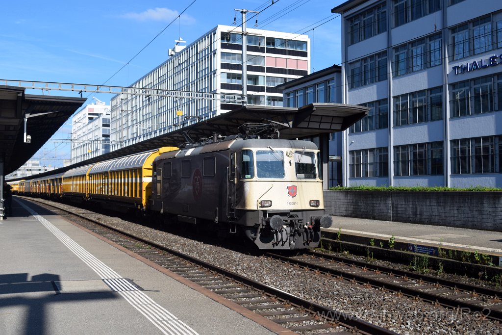 9292-0032-190824.jpg - SBBC Re 420.251-1 ''175 ans de chemin de fer en Suisse'' (Re 91 85 4 420 251-1 CH-SBBC) / Aarau 19.8.2024