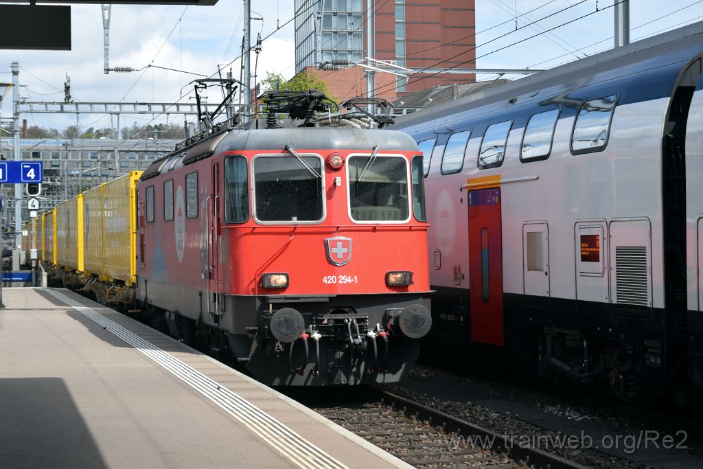 9653-0002-140425.jpg - SBBC Re 420.294-1 ''100 ans Cirque Knie'' (Re 91 85 4 420 294-1 CH-SBBC) / Winterthur 14.4.2025