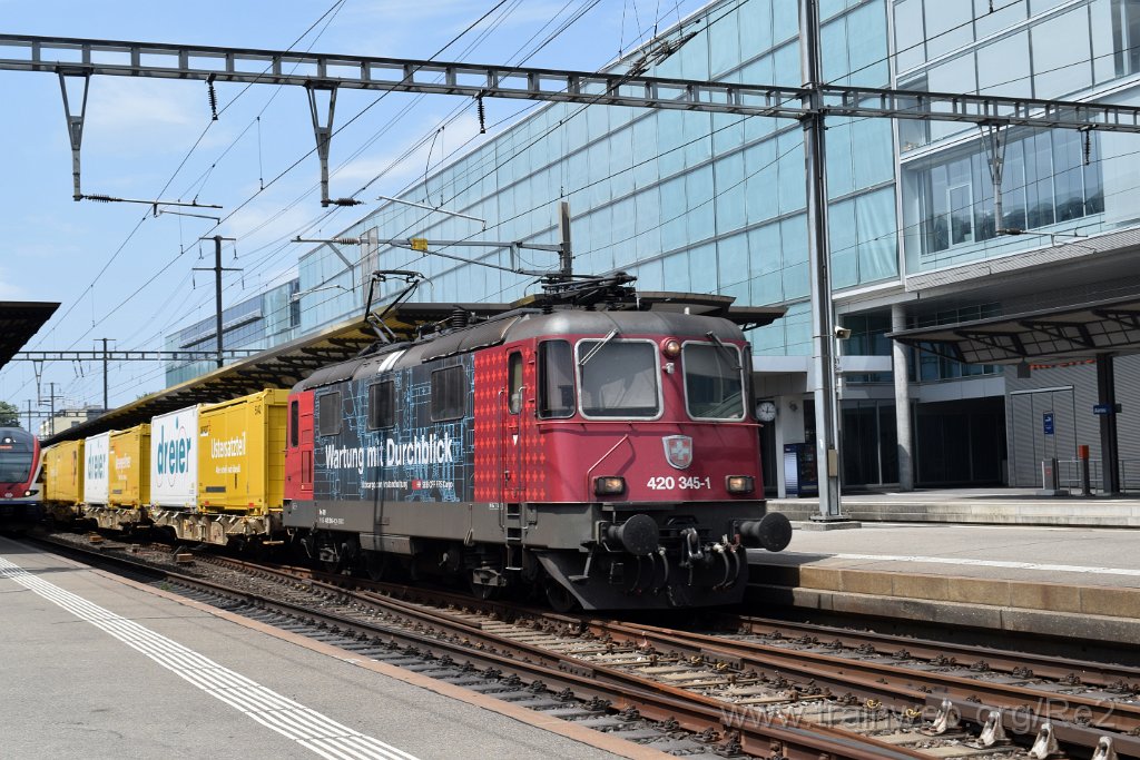 9867-0004-030725.jpg - SBBC Re 420.345-1 ''Wartung mit Durchblick'' (Re 91 85 4 420 345-1 CH-SBBC) / Aarau 3.7.2025