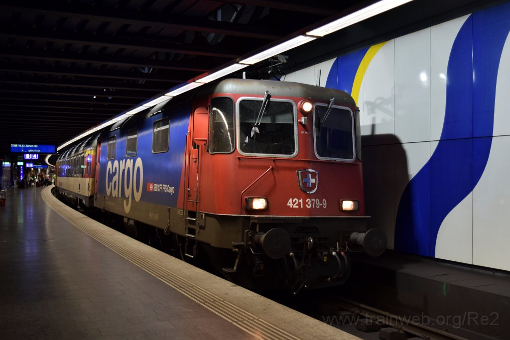 4998-0006-260518.jpg - Re 421.379-9 / Zürich-Flughafen 26.5.2018