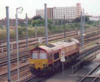 66023pb.jpg (113308 bytes)